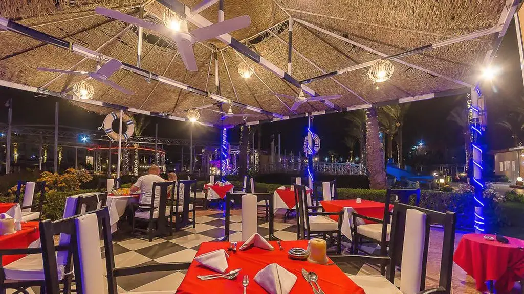 الفندق تيتانيك أكوا بارك - الغردقة